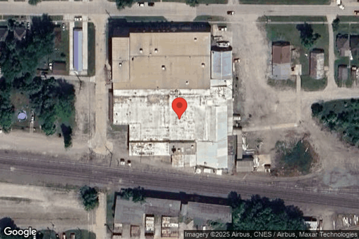 Truck and Trailer parking 603 N 8th St, Fairfield, IA - 1