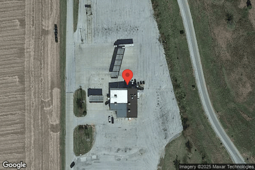 Truck and Trailer parking 805 Hemlock St, Le Roy, IL - 1