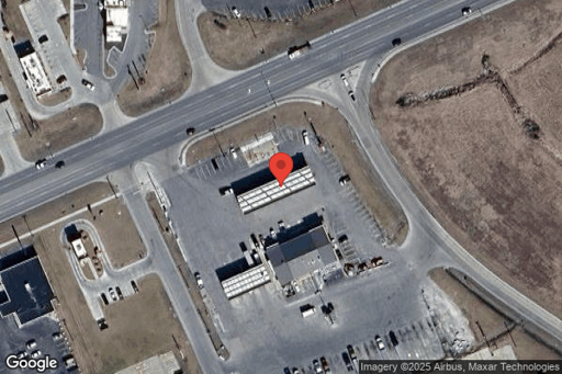 Truck and Trailer parking 600 U.S. 24, Moberly, MO - 1