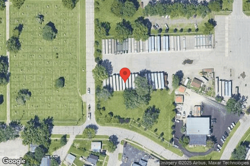 Truck parking 219 Beck Ave, Waterloo, IA - 1