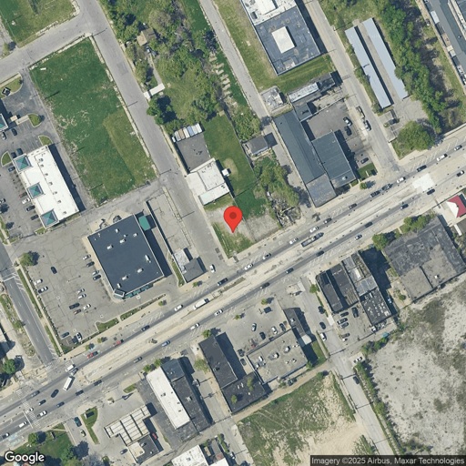 Truck and Trailer parking 6401 E Jefferson Ave, Detroit, MI - 1