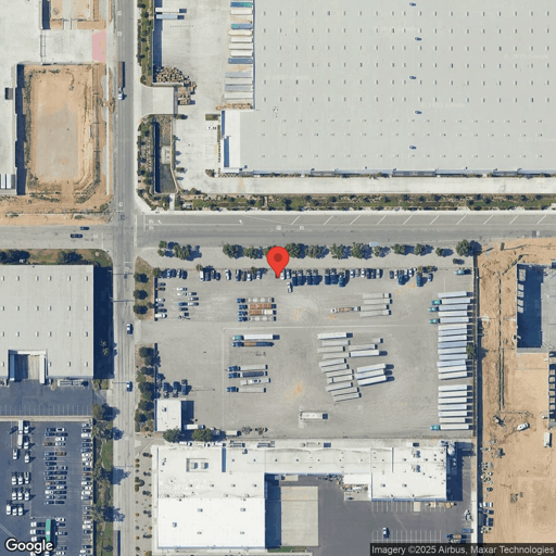 Truck and Trailer parking 2549 S Willow Ave, Bloomington, CA - 1