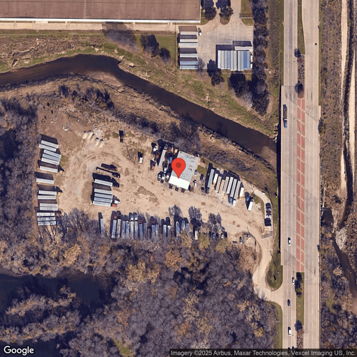 Truck and Trailer parking 1075 S Belt Line Rd, Grand Prairie, TX - 1