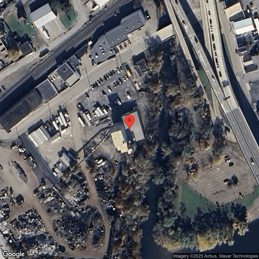 Truck and Trailer parking 140 W 4th Ave, Tarentum, PA - 1