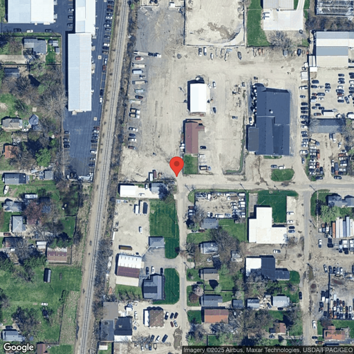 Truck and Trailer parking 2742 Victory Ave, Toledo, OH - 1