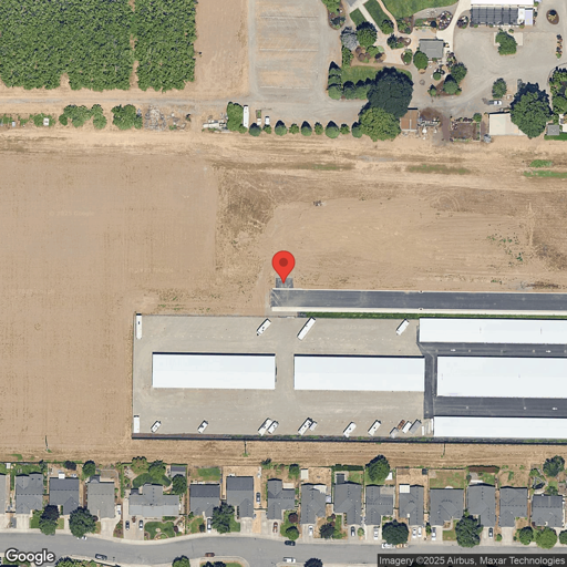 Truck parking 5400 Windsor Island Rd N, Keizer, OR - 1