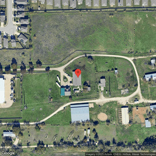 Truck parking 1001 N Red Bud Ln, Round Rock, TX - 1