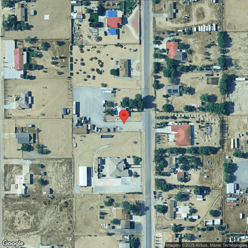 Truck and Trailer parking 11838 Oakwood Ave, Hesperia, CA - 1