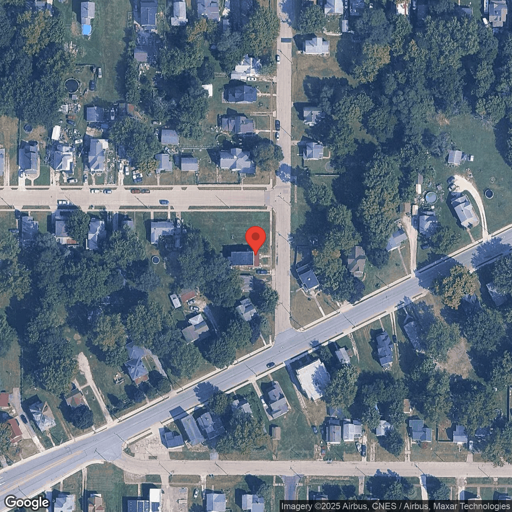 Truck parking 422 Holton St, Galesburg, IL - 1