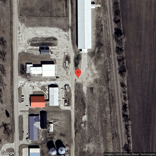 Truck and Trailer parking 300 9th St, Onawa, IA - 1