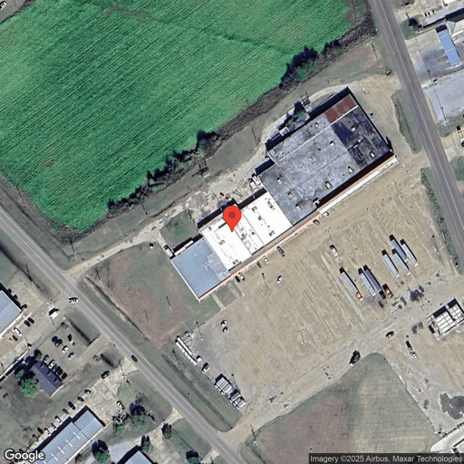 Truck and Trailer parking 925 Commerce Plaza, Clarksdale, MS - 1