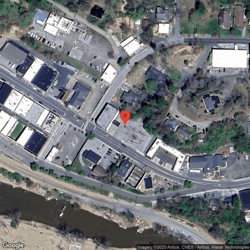 Truck and Trailer parking 339 Oak Ave, Spruce Pine, NC - 1