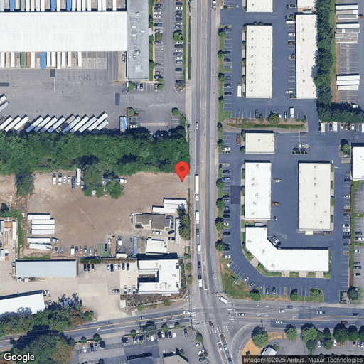 Truck parking 3719 W Valley Hwy N, Auburn, WA - 1