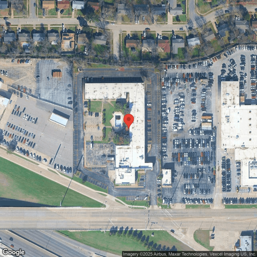 Truck parking 711 E Camp Wisdom Rd, Duncanville, TX - 1