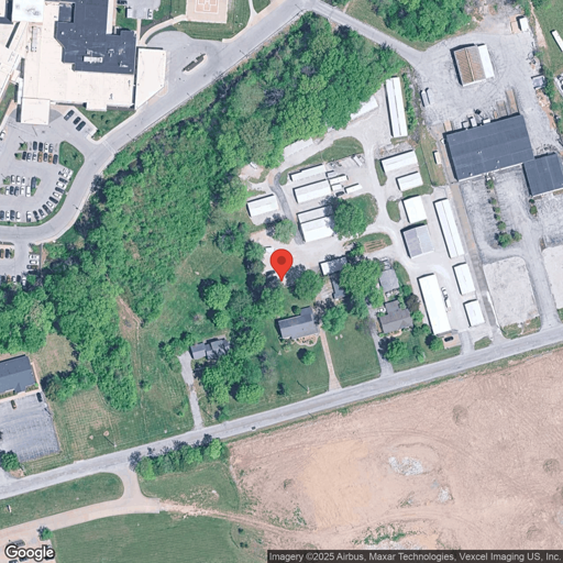 Truck parking 1027 Airport Rd, Festus, MO - 1