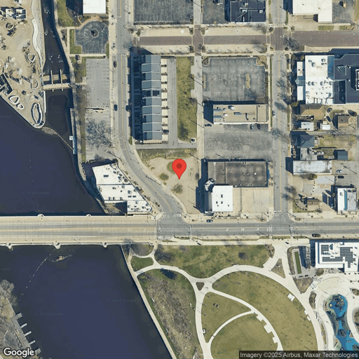 Truck and Trailer parking 122 S Niles Ave, South Bend, IN - 1