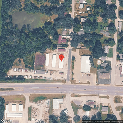 Truck parking 14 N Central St, Buckner, MO - 1