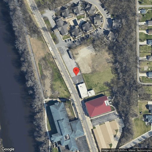 Truck and Trailer parking 701 N Niles Ave, South Bend, IN - 1