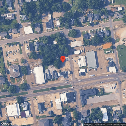 Truck parking 109 13th St N, Columbus, MS - 1