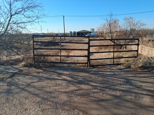 Find Your Truck Parking Lot-1