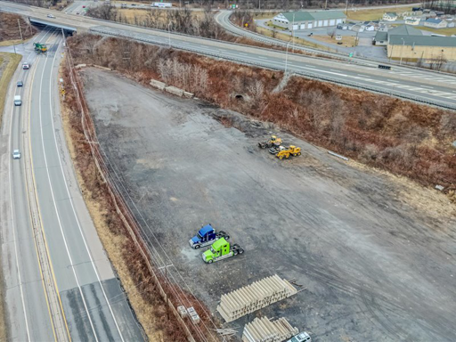 Find Your Truck Parking Lot-2