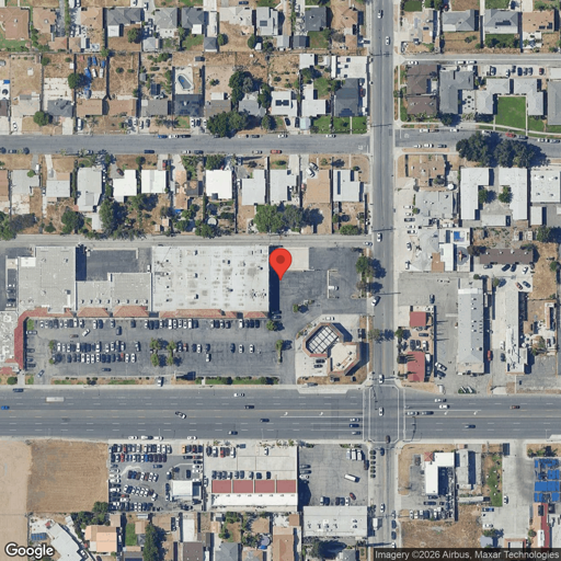 Truck and Trailer parking 518 West Foothill Boulevard, Rialto, CA - 1