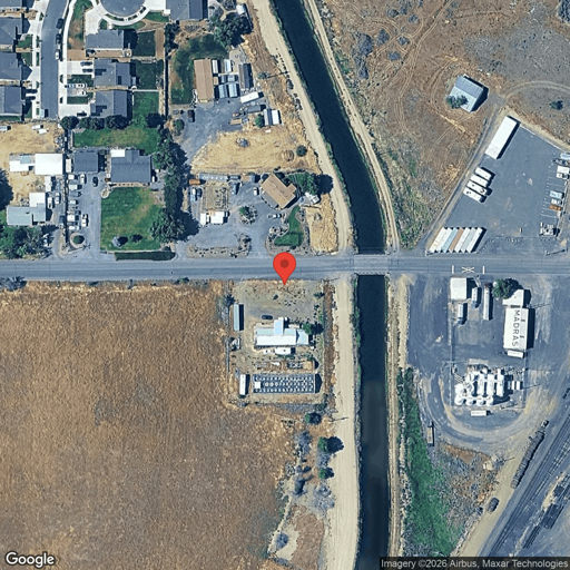 Truck parking 339 NW Birch Ln, Madras, OR - 1