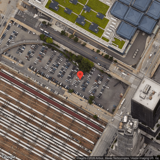 Truck parking 651 W 33rd St, New York, NY - 1