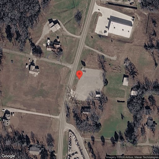 Truck parking 5550 TN-226, Savannah, TN - 1