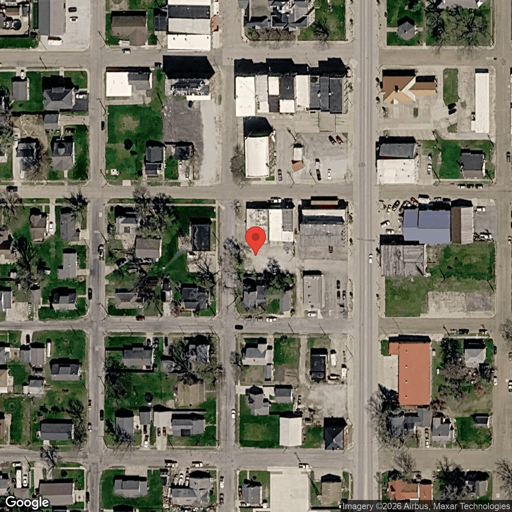 Truck and Trailer parking 211 South Adams Street, Lewistown, IL - 1