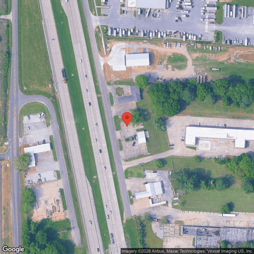 Truck parking 2724A NE Evangeline Thruway, Lafayette, LA - 1