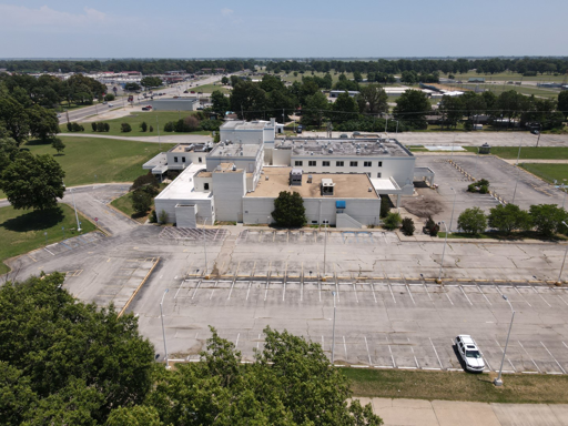 Kennett, MO Truck and Trailer Parking on 1301 1st St - 2