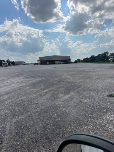 Truck parking 1100 North Mitchell Road, Hennessey, OK - 5
