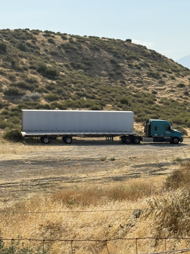 Truck and Trailer parking 33814 Ridge Rte Rd, Lancaster, CA - 3