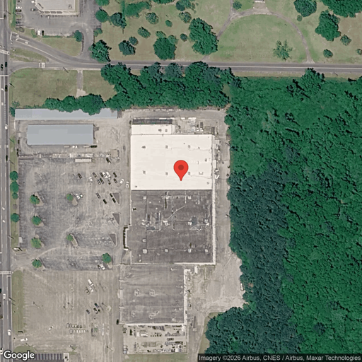 Truck Parking Brewton Shopping Center: 1804 Douglas Ave, Brewton, AL 36426  - 5