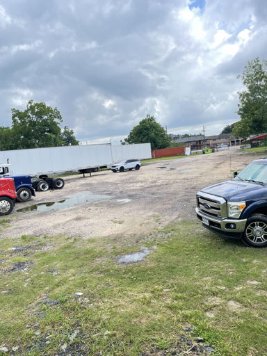 Truck and Trailer parking 7413 Jensen Dr, Houston, TX - 5
