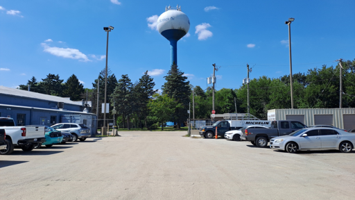 AAA Truck parking - 1